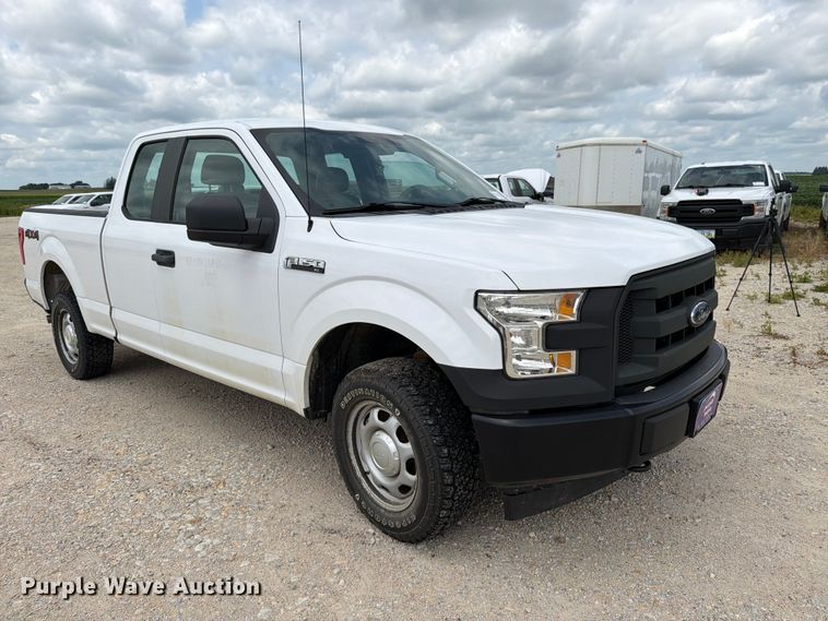 image for item DV8529 2016 Ford F150 Ext. Cab pickup truck