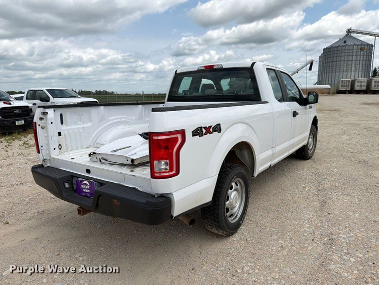 image for item DV8529 2016 Ford F150 Ext. Cab pickup truck
