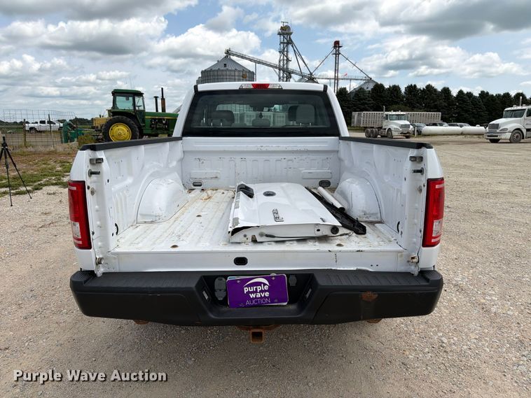 image for item DV8529 2016 Ford F150 Ext. Cab pickup truck