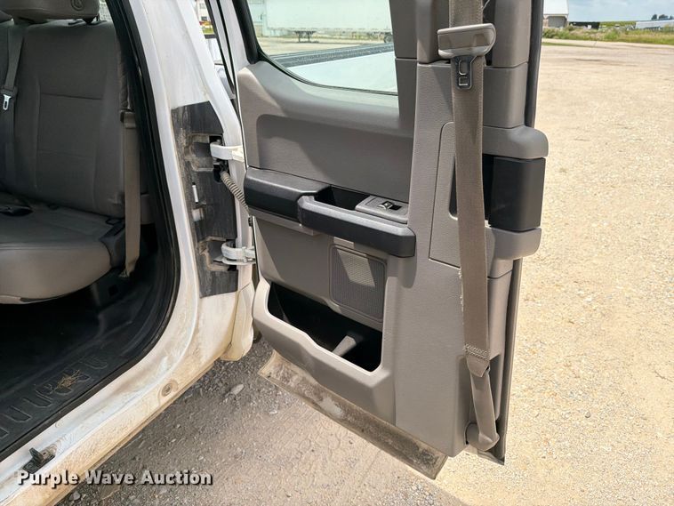 image for item DV8529 2016 Ford F150 Ext. Cab pickup truck