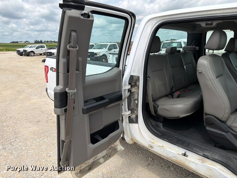 image for item DV8529 2016 Ford F150 Ext. Cab pickup truck