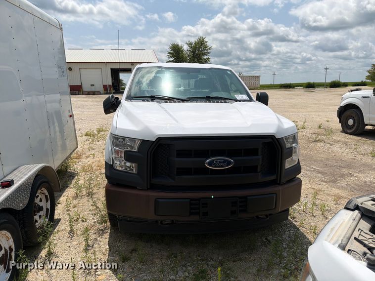 image for item DV8530 2017 Ford F150 Ext. Cab pickup truck