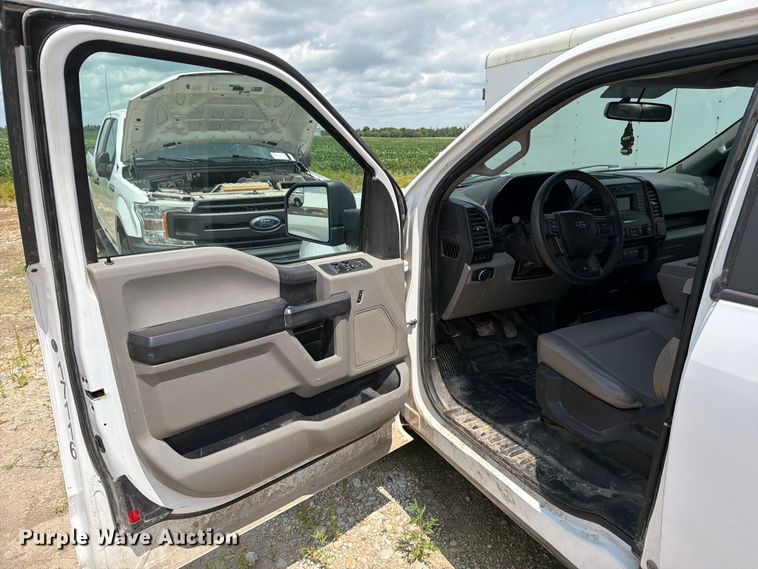 image for item DV8530 2017 Ford F150 Ext. Cab pickup truck