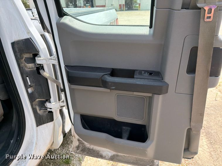 image for item DV8530 2017 Ford F150 Ext. Cab pickup truck