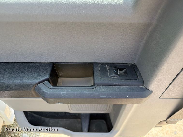 image for item DV8530 2017 Ford F150 Ext. Cab pickup truck