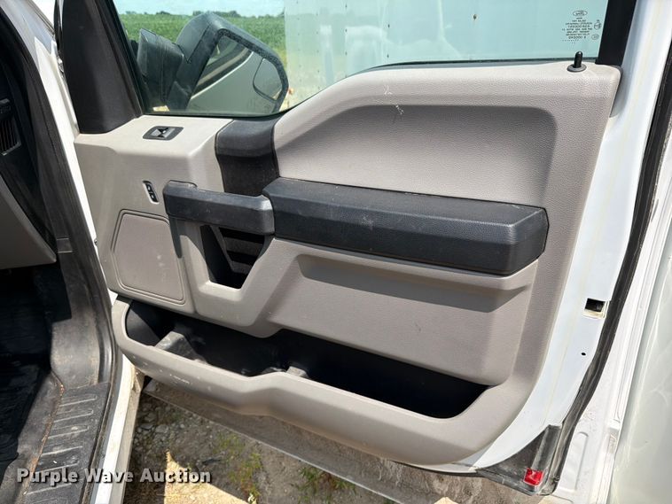 image for item DV8530 2017 Ford F150 Ext. Cab pickup truck