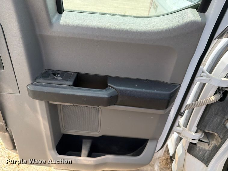 image for item DV8530 2017 Ford F150 Ext. Cab pickup truck