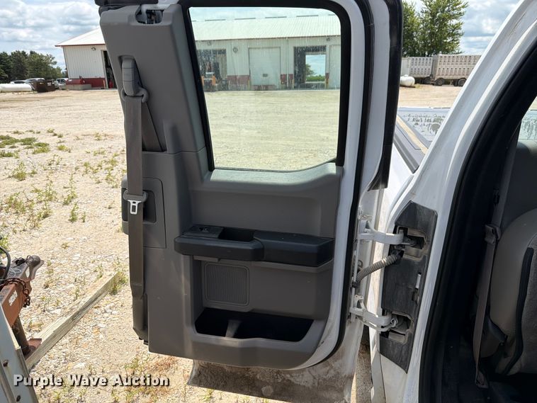 image for item DV8530 2017 Ford F150 Ext. Cab pickup truck