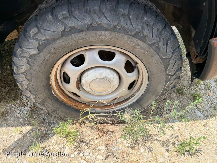 image for item DV8530 2017 Ford F150 Ext. Cab pickup truck