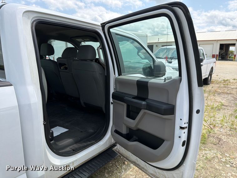 image for item DV8531 2018 Ford F150 Crew Cab pickup truck