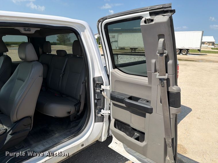 image for item DV8532 2019 Ford F150 Ext. Cab pickup truck