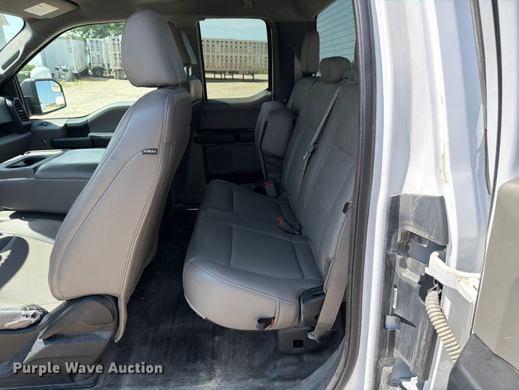 image for item DV8532 2019 Ford F150 Ext. Cab pickup truck