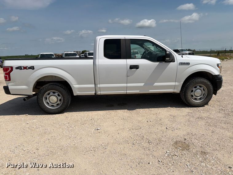 image for item DV8533 2019 Ford F150 Ext. Cab pickup truck