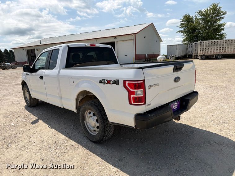 image for item DV8533 2019 Ford F150 Ext. Cab pickup truck