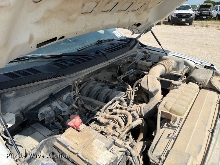 image for item DV8533 2019 Ford F150 Ext. Cab pickup truck