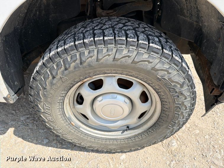 image for item DV8533 2019 Ford F150 Ext. Cab pickup truck