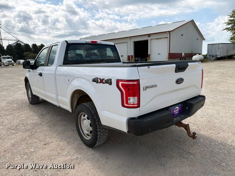 image for item DV8536 2017 Ford F150 Ext. Cab pickup truck