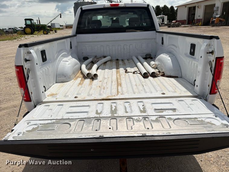 image for item DV8536 2017 Ford F150 Ext. Cab pickup truck