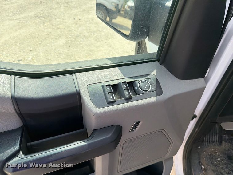 image for item DV8536 2017 Ford F150 Ext. Cab pickup truck