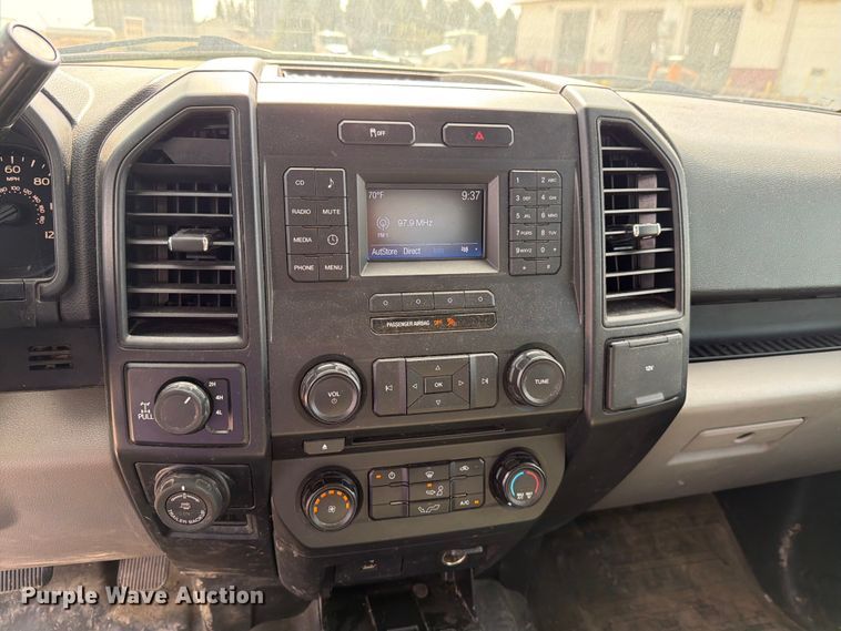 image for item DV8536 2017 Ford F150 Ext. Cab pickup truck