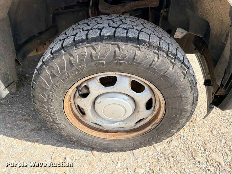 image for item DV8536 2017 Ford F150 Ext. Cab pickup truck