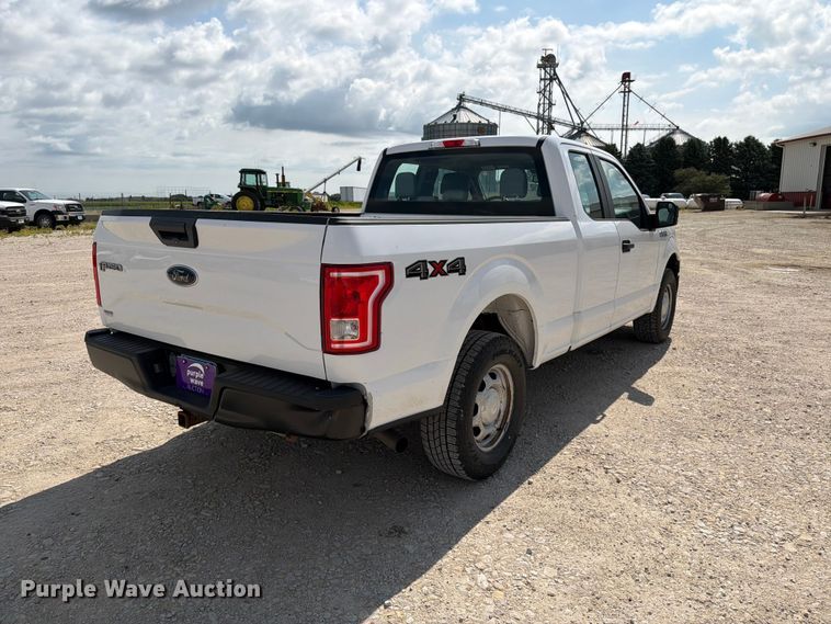 image for item DV8537 2017 Ford F150 Ext. Cab pickup truck
