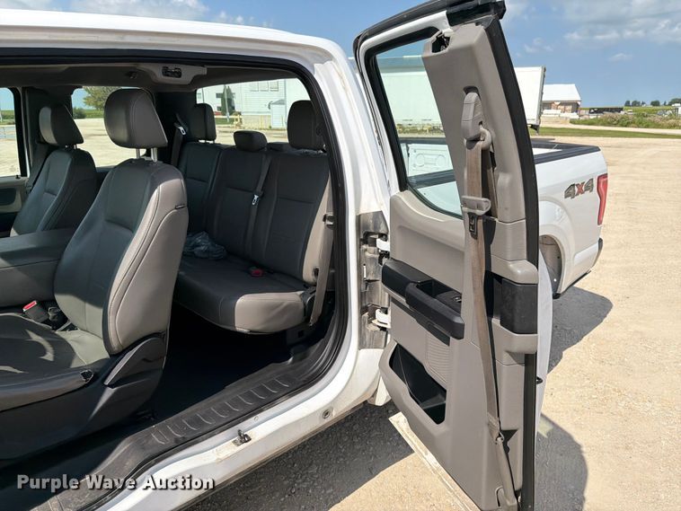 image for item DV8537 2017 Ford F150 Ext. Cab pickup truck