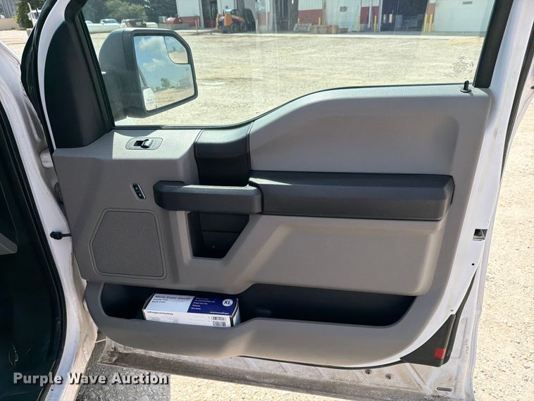 image for item DV8537 2017 Ford F150 Ext. Cab pickup truck