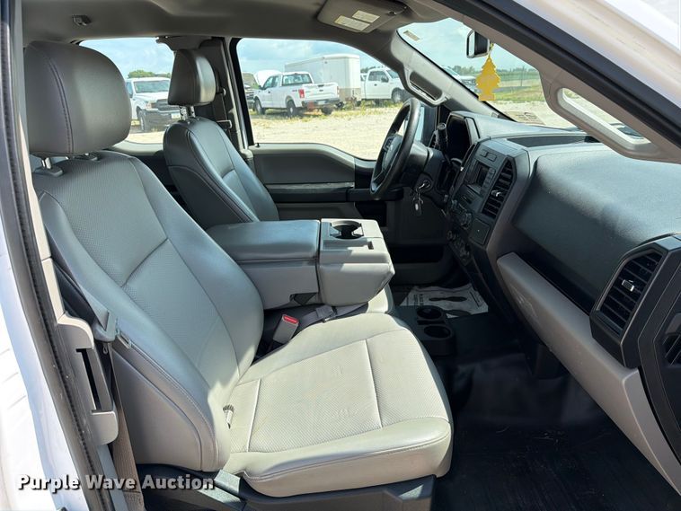 image for item DV8537 2017 Ford F150 Ext. Cab pickup truck