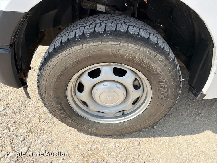 image for item DV8537 2017 Ford F150 Ext. Cab pickup truck