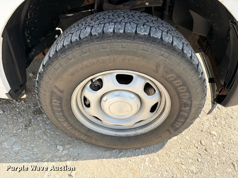 image for item DV8537 2017 Ford F150 Ext. Cab pickup truck