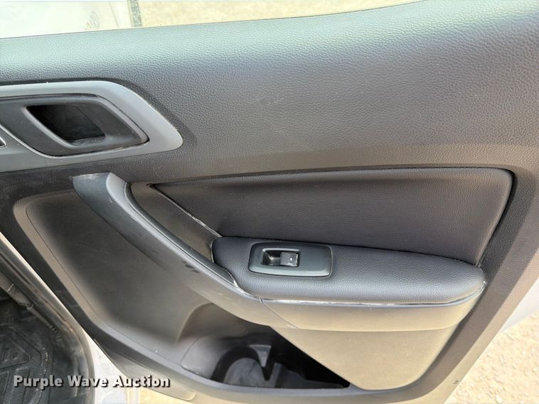 image for item DV8538 2020 Ford Ranger Crew Cab pickup truck