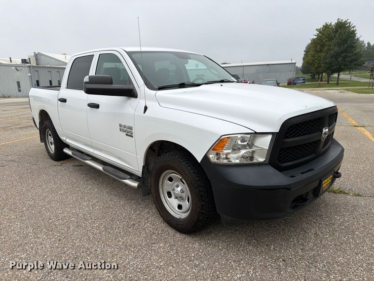 image for item DV8542 2019 RAM 1500 Crew Cab pickup truck