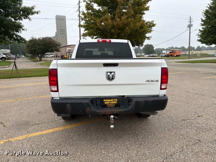image for item DV8542 2019 RAM 1500 Crew Cab pickup truck