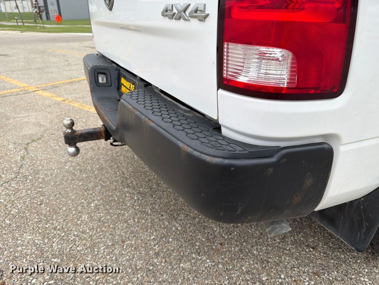 image for item DV8542 2019 RAM 1500 Crew Cab pickup truck