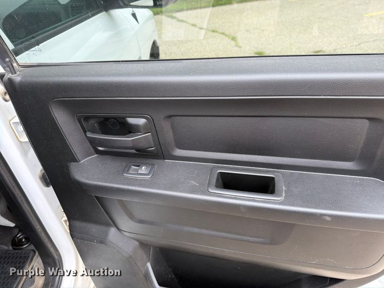 image for item DV8542 2019 RAM 1500 Crew Cab pickup truck