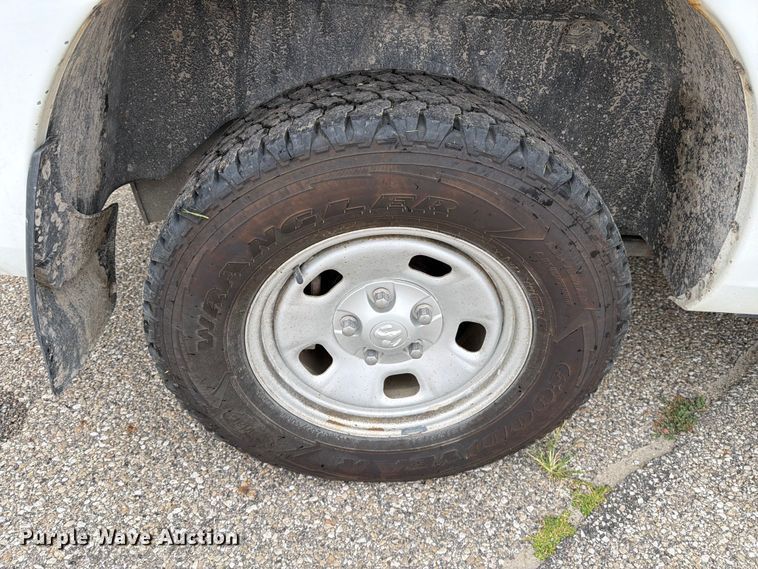 image for item DV8542 2019 RAM 1500 Crew Cab pickup truck