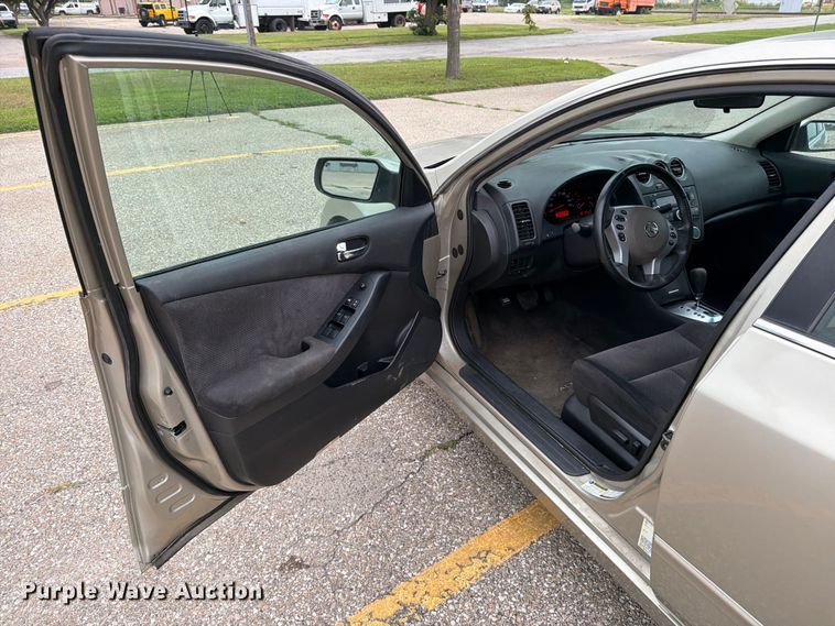 image for item DV8545 2009 Nissan Altima 