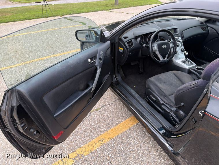 image for item DV8546 2010 Hyundai Genesis Coupe 