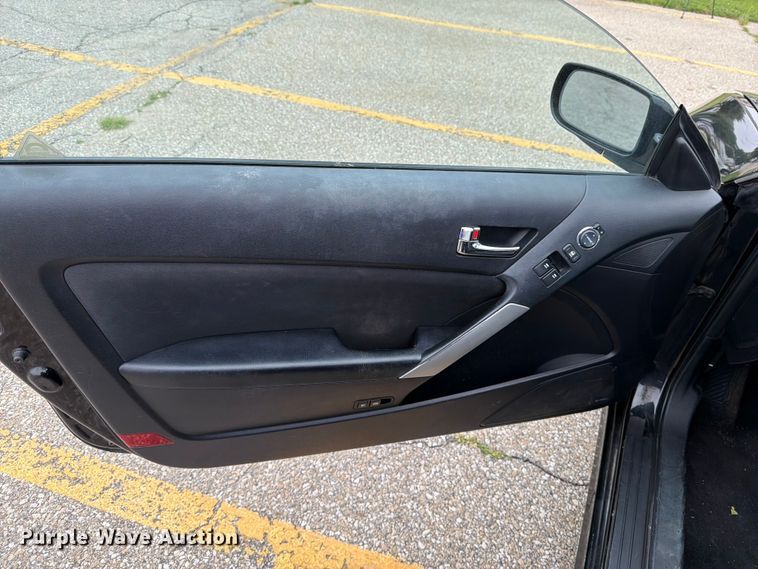 image for item DV8546 2010 Hyundai Genesis Coupe 