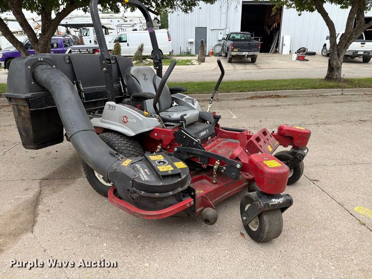image for item DV8551 Exmark E-Series ZTR lawn mower