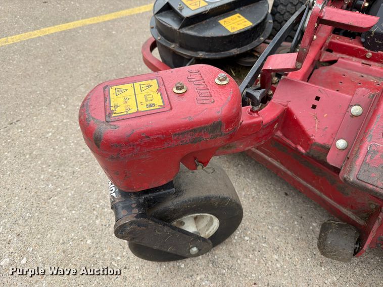 image for item DV8551 Exmark E-Series ZTR lawn mower