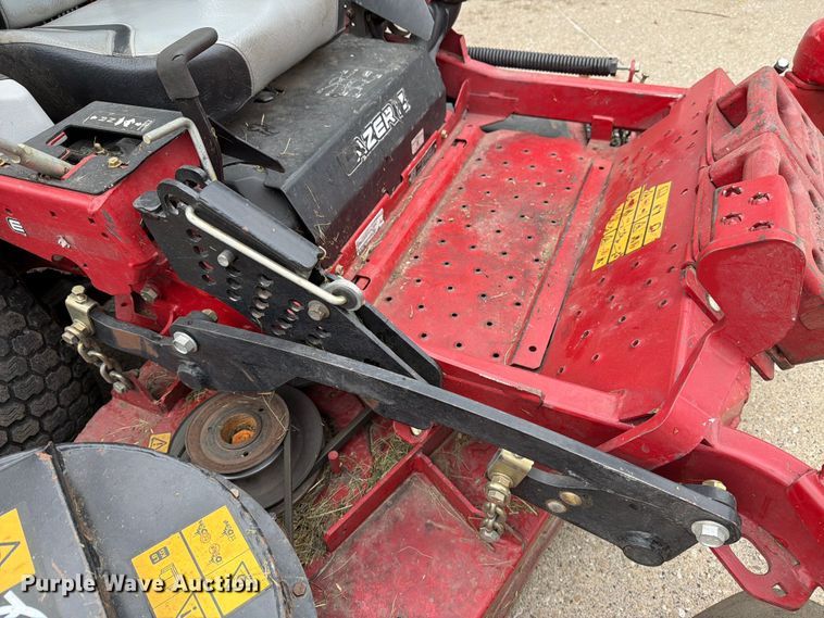 image for item DV8551 Exmark E-Series ZTR lawn mower