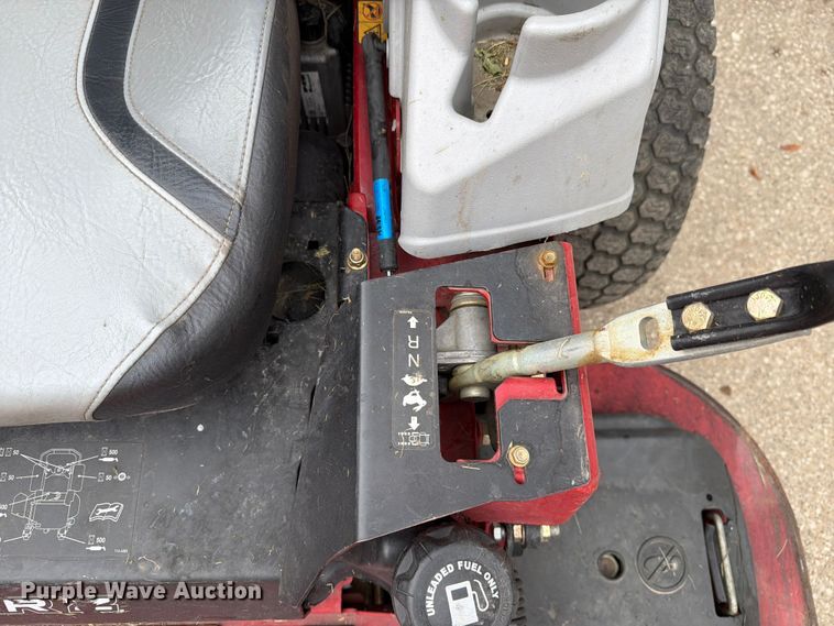 image for item DV8551 Exmark E-Series ZTR lawn mower