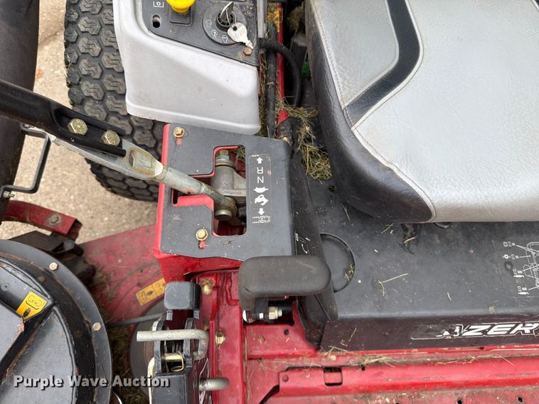 image for item DV8551 Exmark E-Series ZTR lawn mower