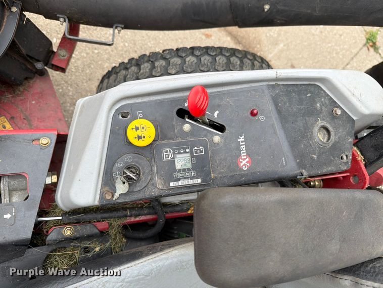 image for item DV8551 Exmark E-Series ZTR lawn mower
