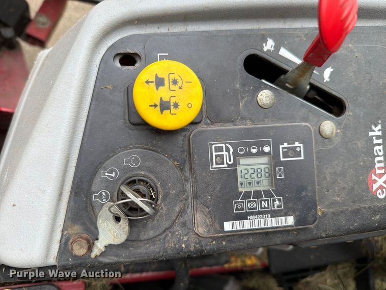 image for item DV8551 Exmark E-Series ZTR lawn mower