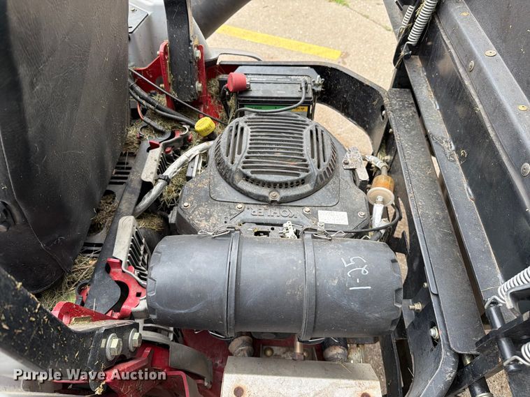 image for item DV8551 Exmark E-Series ZTR lawn mower