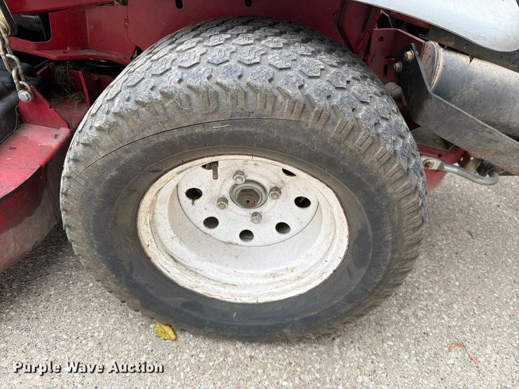 image for item DV8551 Exmark E-Series ZTR lawn mower