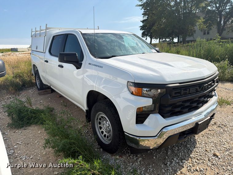 image for item DV8553 2023 Chevrolet Silverado 1500 Crew Cab pickup truck